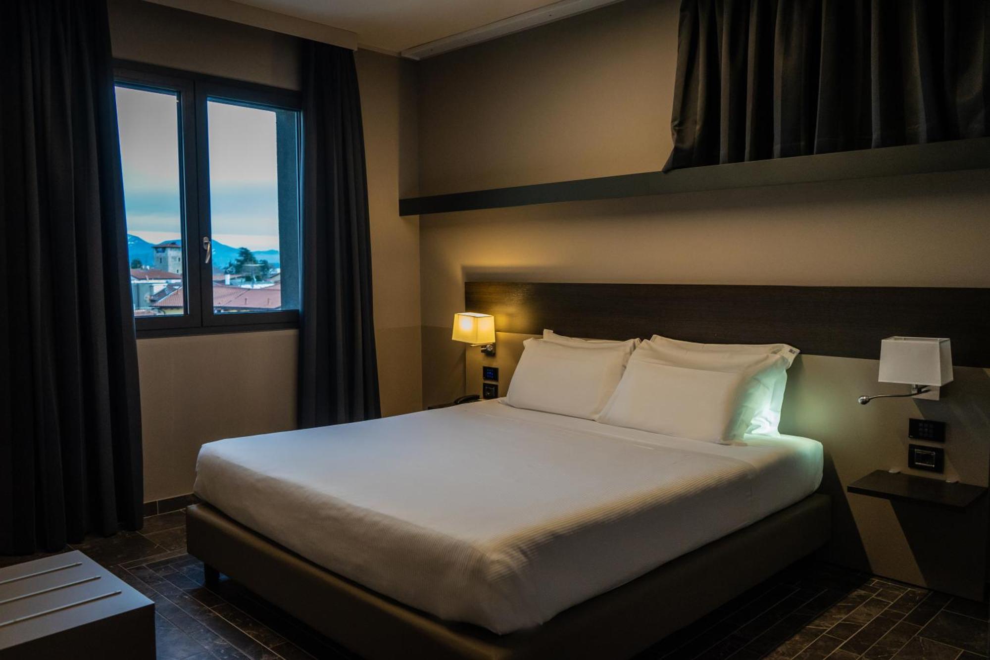 57 Reshotel Orio أوريو آل سيريو الغرفة الصورة